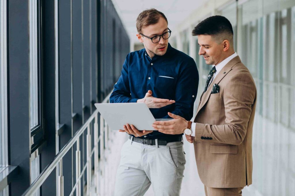 En nuestro bufete, somos expertos en la Ley de Segunda Oportunidad y en la gestión de reclamaciones bancarias. Ofrecemos asesoría especializada para ayudar a nuestros clientes a comprender tanto los beneficios como los inconvenientes de este procedimiento legal, asegurándonos de que tomen decisiones informadas.